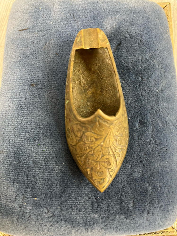 Vintage Etched Brass Juit Shoe Shaped Ashtray or India Ornate Floral Motif