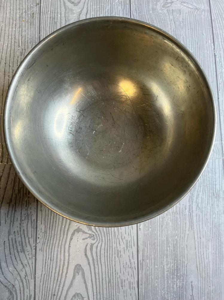 Vintage Woodbury Pewters Footed Bowl Connecticut USA Kitchen Collectible