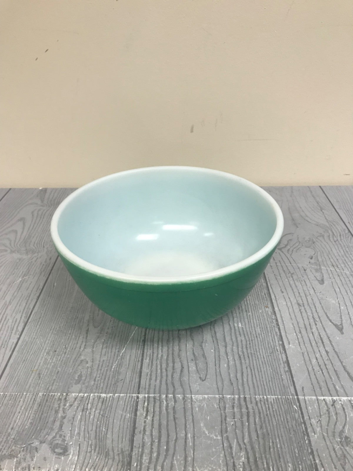 Vintage Pyrex Green Bowl - 8.5" x 8.5"