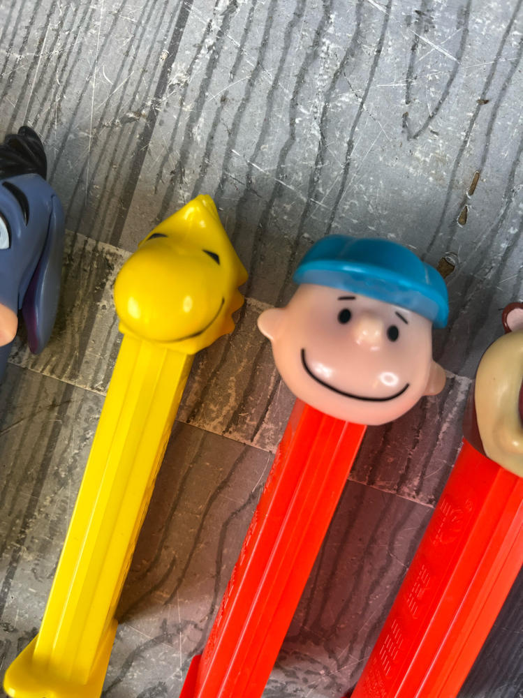 Lot of Vintage Pez Dispensers Collectible Warner Brothers Various Cartoon Movies