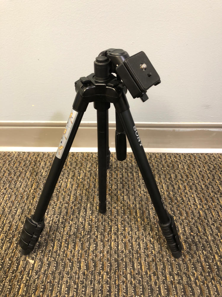 Sony VCT-1500L Lightweight Tripod w/ 3-Way Panhead & Quick Shoe w/ Soft Case