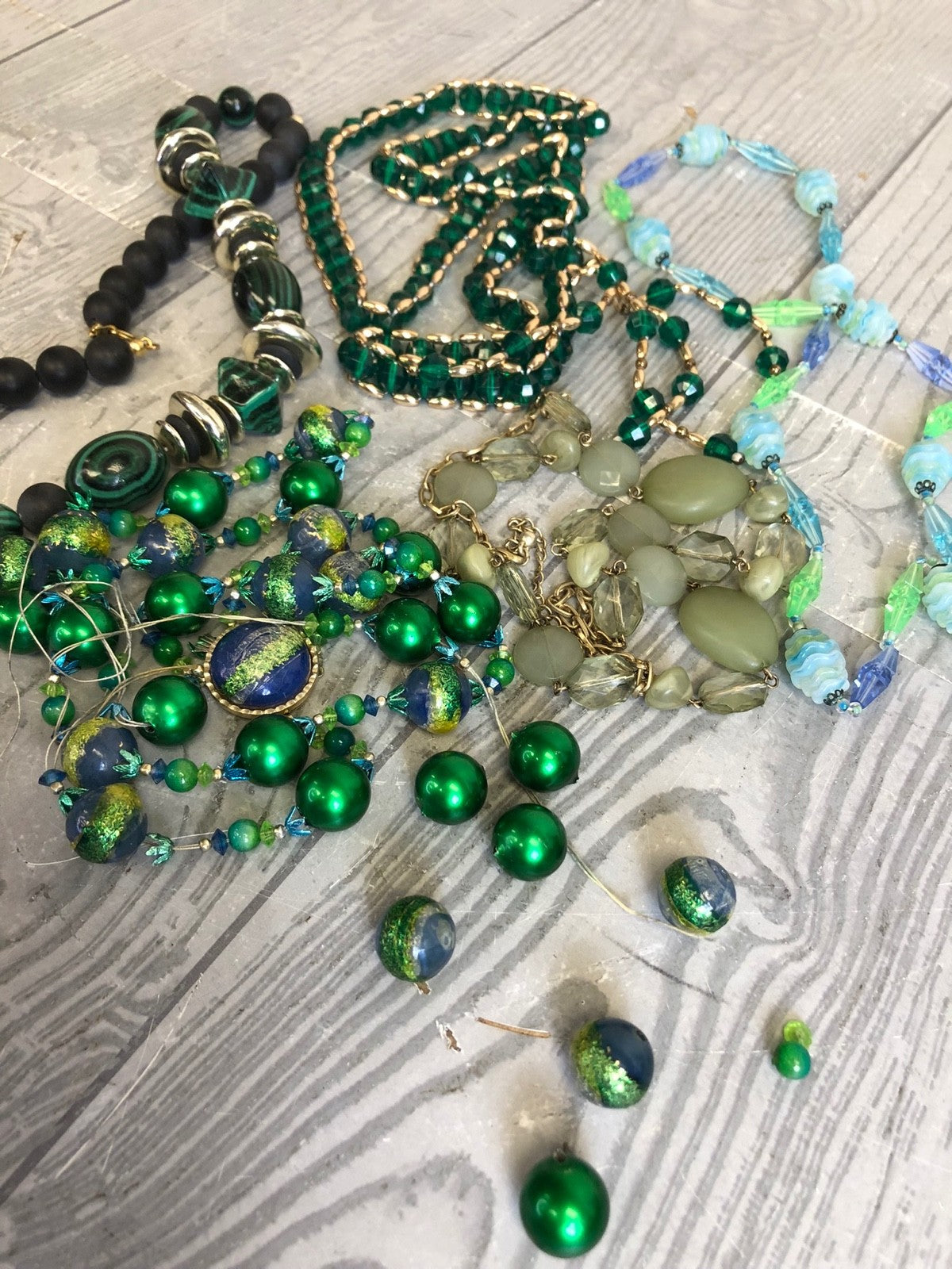 2.4 Pound Lot of Necklaces- Some Broken Costume Jewelry Mostly for Crafting