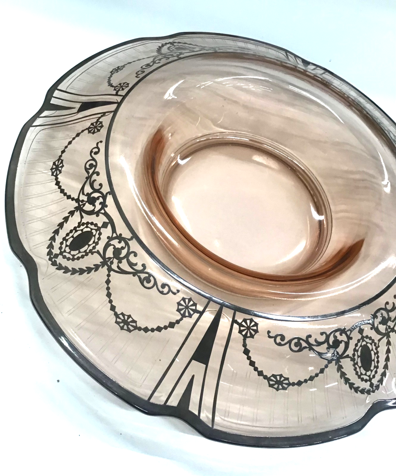 Vintage Pink Depression glass Etched Floral Pattern Bowl