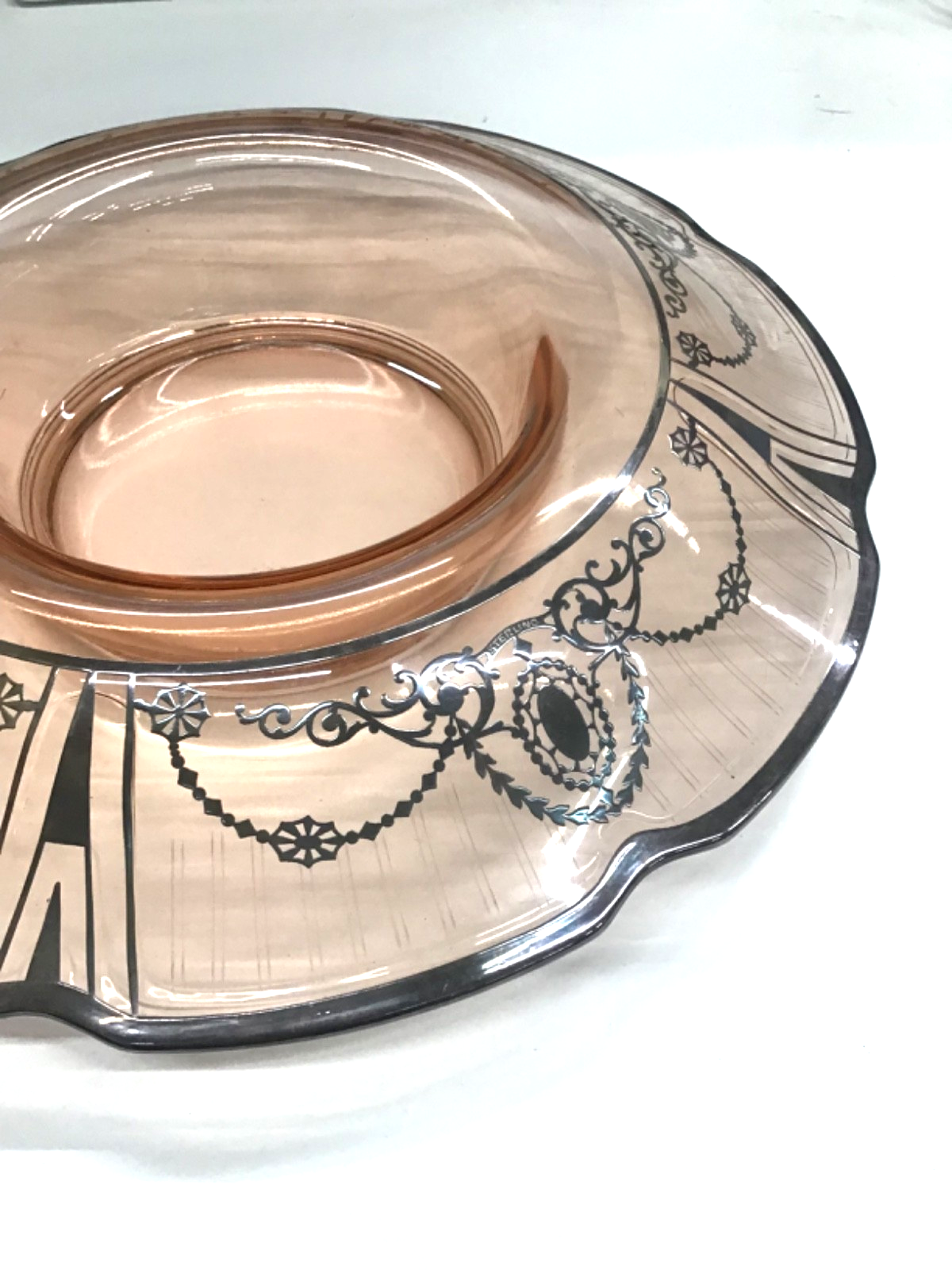 Vintage Pink Depression glass Etched Floral Pattern Bowl