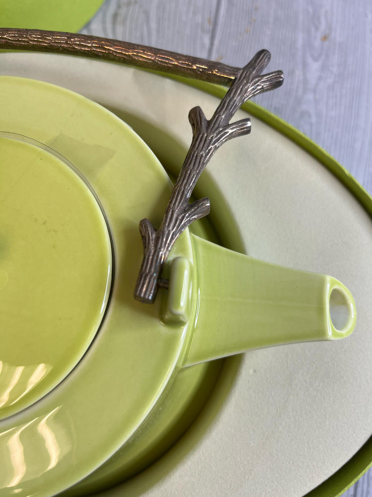 Villeroy & Boch Tea Delight Lime Green with Brass Branch Handle in Original Box