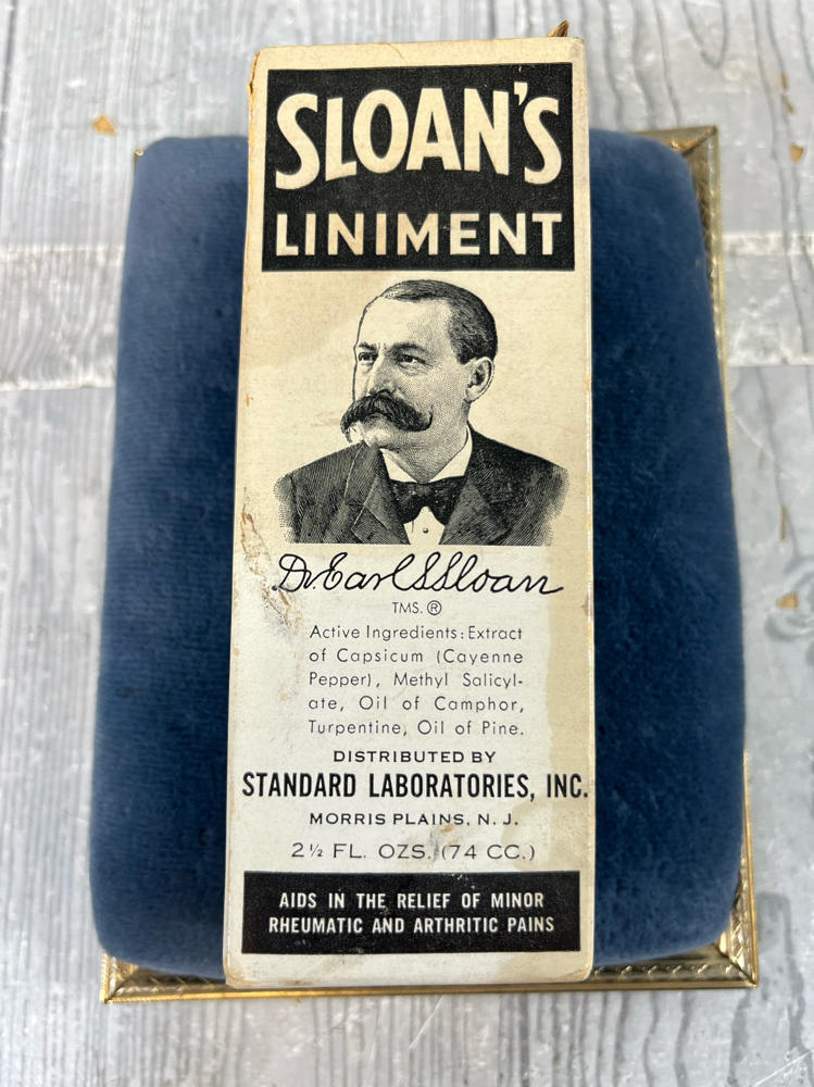 Antique Advertising Sloan's Liniment Bottle in Box Standard Laboratories, Inc.