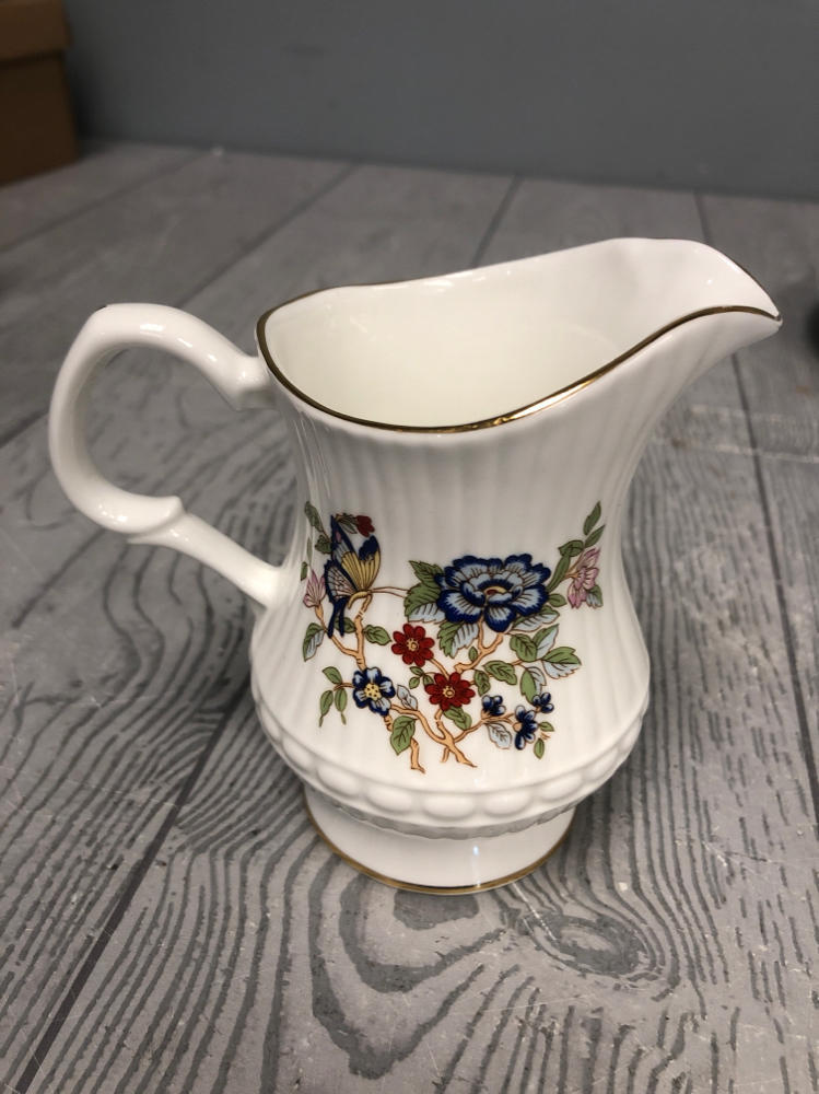 7 Piece Vintage Royal Tara Bone China Assorted Pieces - Plates/Cups/Shakers