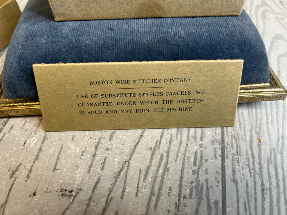 Vintage Box of 5000 Bostitch Attached Staples USA Boston Wire Stitcher Co Boston