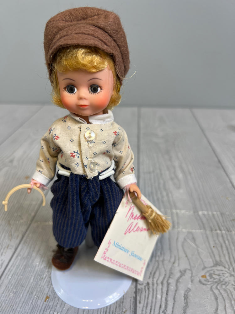 Madame Alexander Tom Sawyer #491 1989-1990 - Has Tags - Broken Bucket