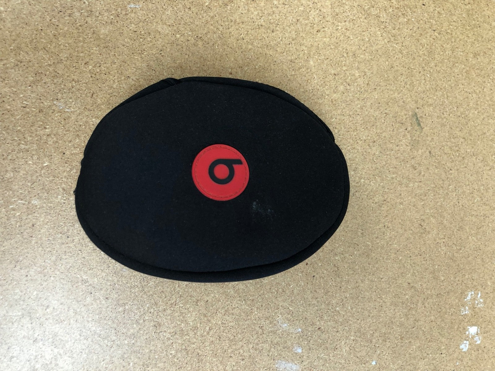Beats by Dr. Dre Solo HD - On-Ear Headphones (White) - Includes Soft Case