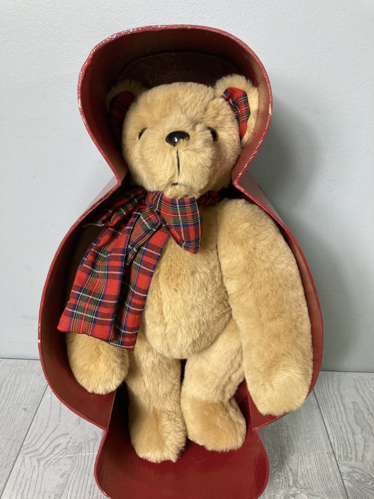 Lillian Vernon 17" Teddy Bear Plush in Original Bear Shaped Box