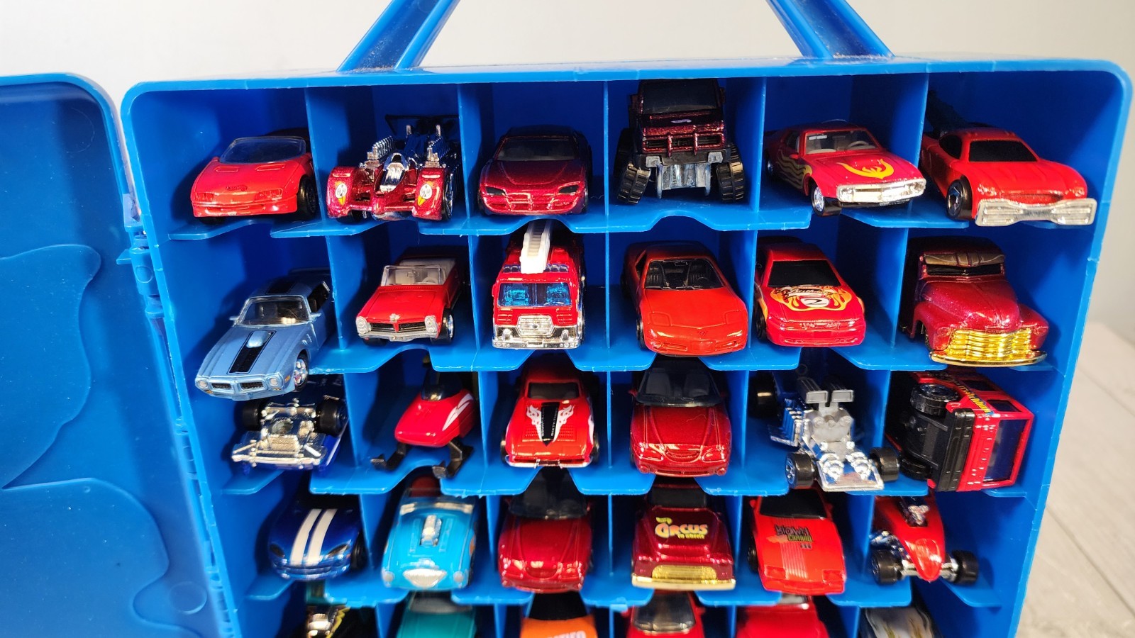 Mattel Hot Wheels Blue 48 Car Carrying Case Filled with 53 Cars! 2000s (Box 6)