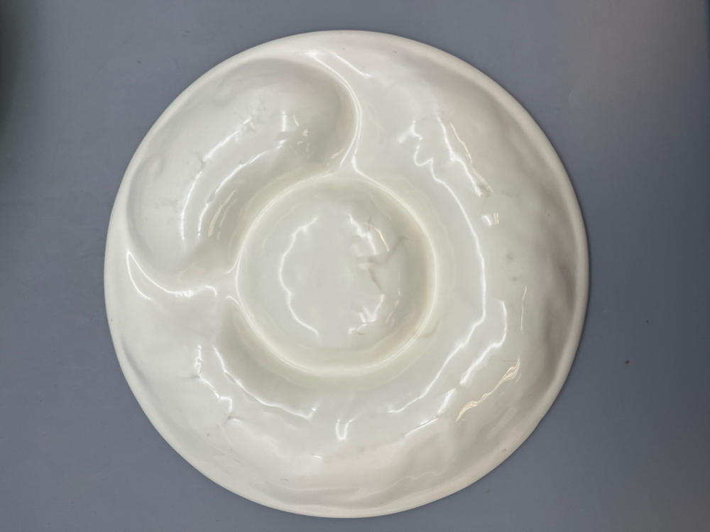 EIGHT Vintage Artichoke Condiment Plate with Divided Sections in Cream