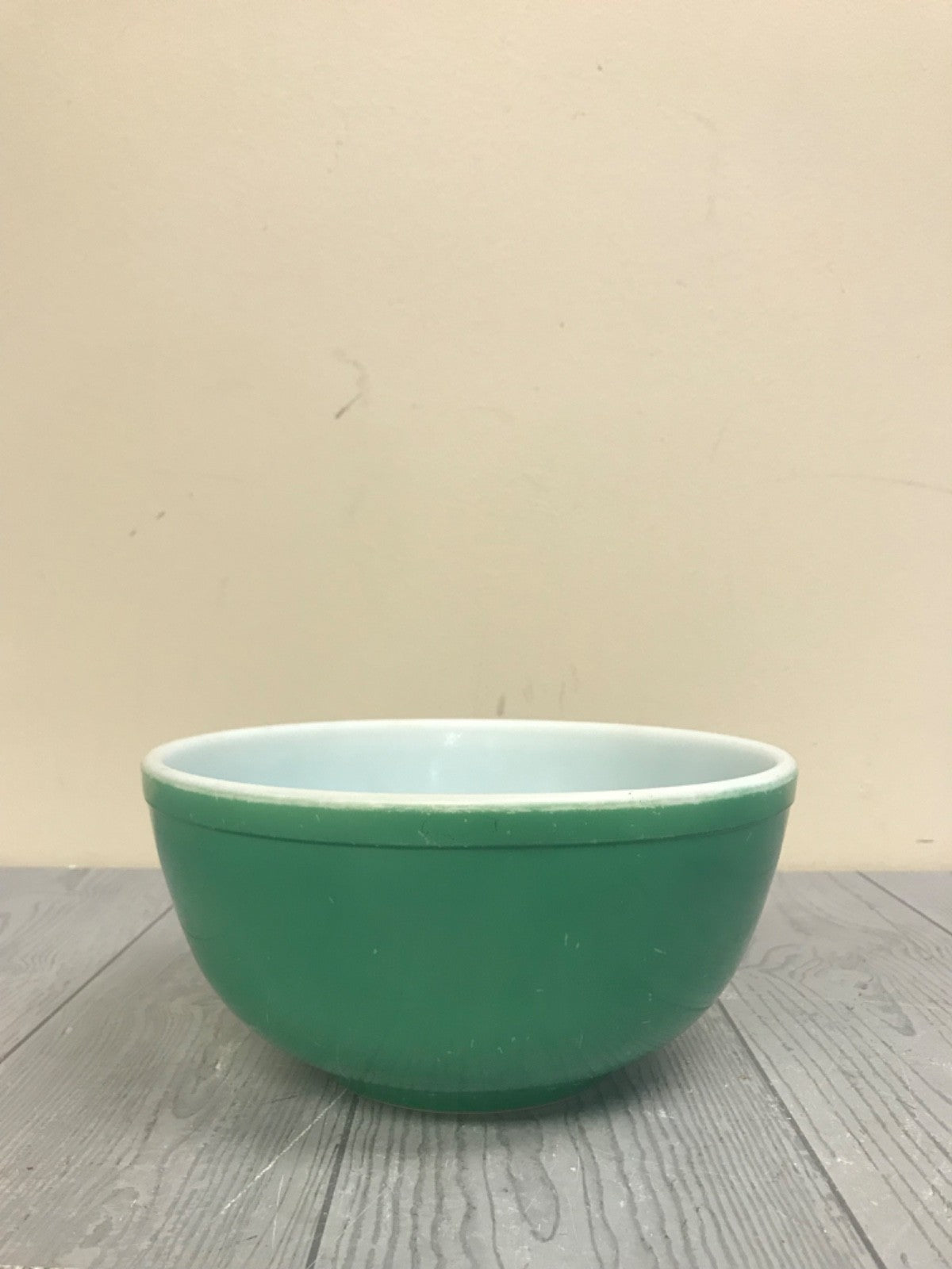Vintage Pyrex Green Bowl - 8.5" x 8.5"