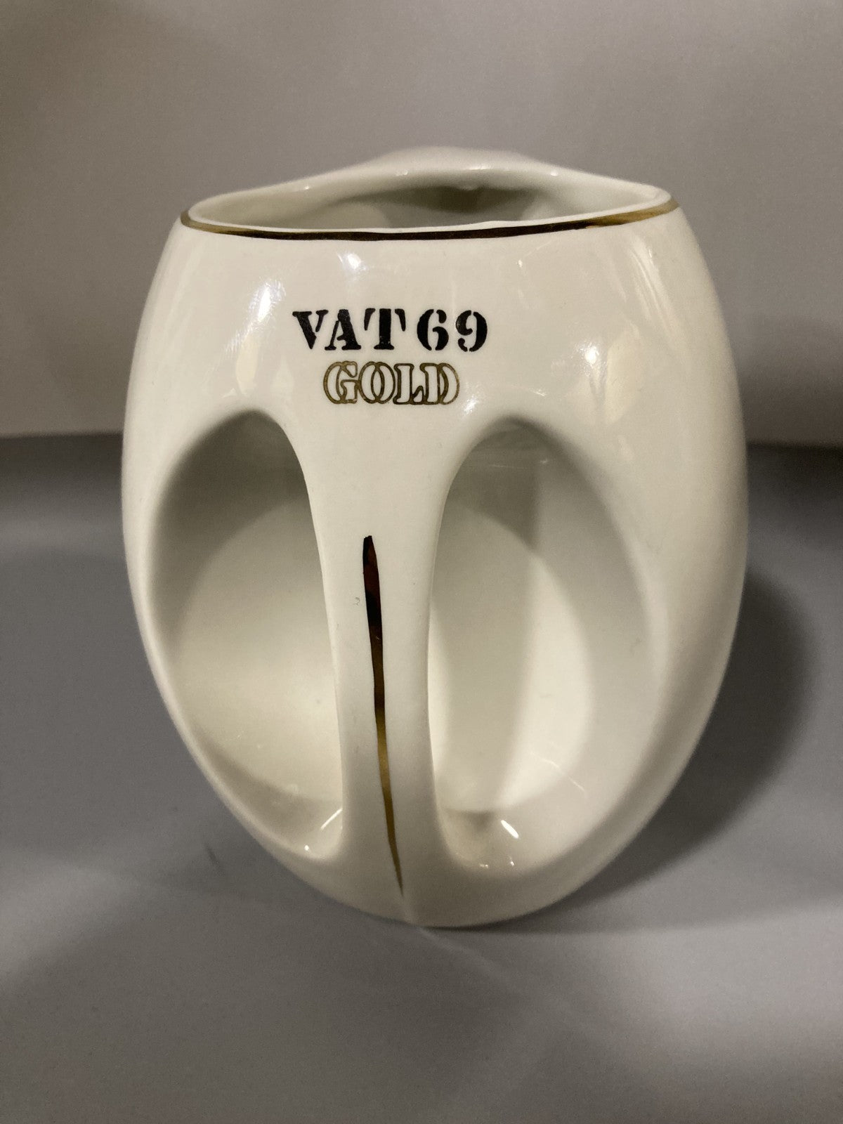 Vintage Collectible Ceramic Liquor Jug/Pitcher VAT 69 Gold Golden Light