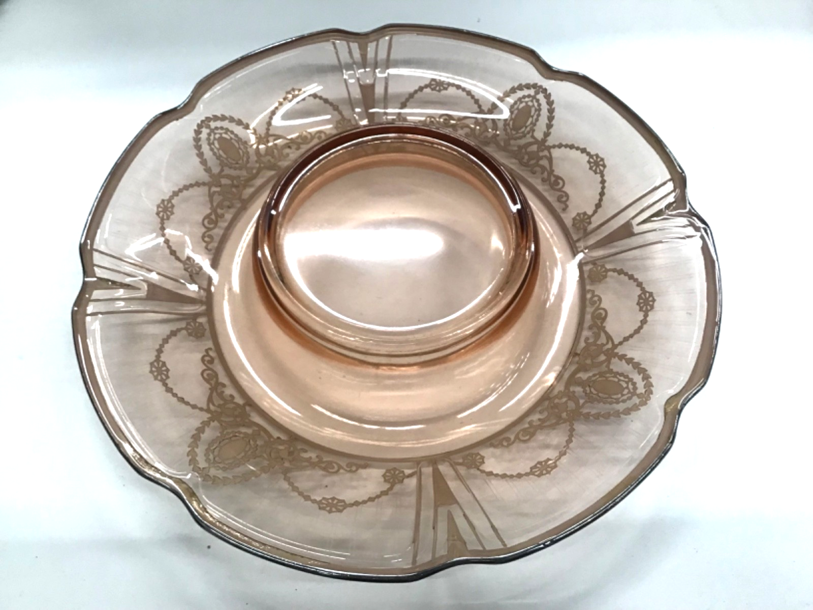Vintage Pink Depression glass Etched Floral Pattern Bowl