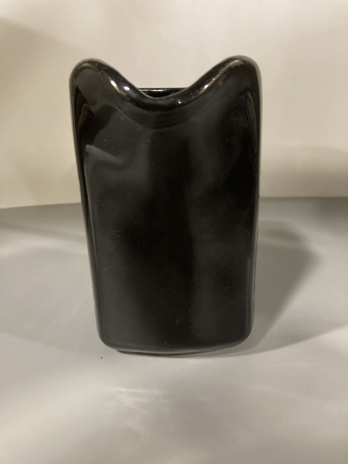 Vintage Collectible Ceramic Liquor Jug/Pitcher Imported Black Velvet Canadian