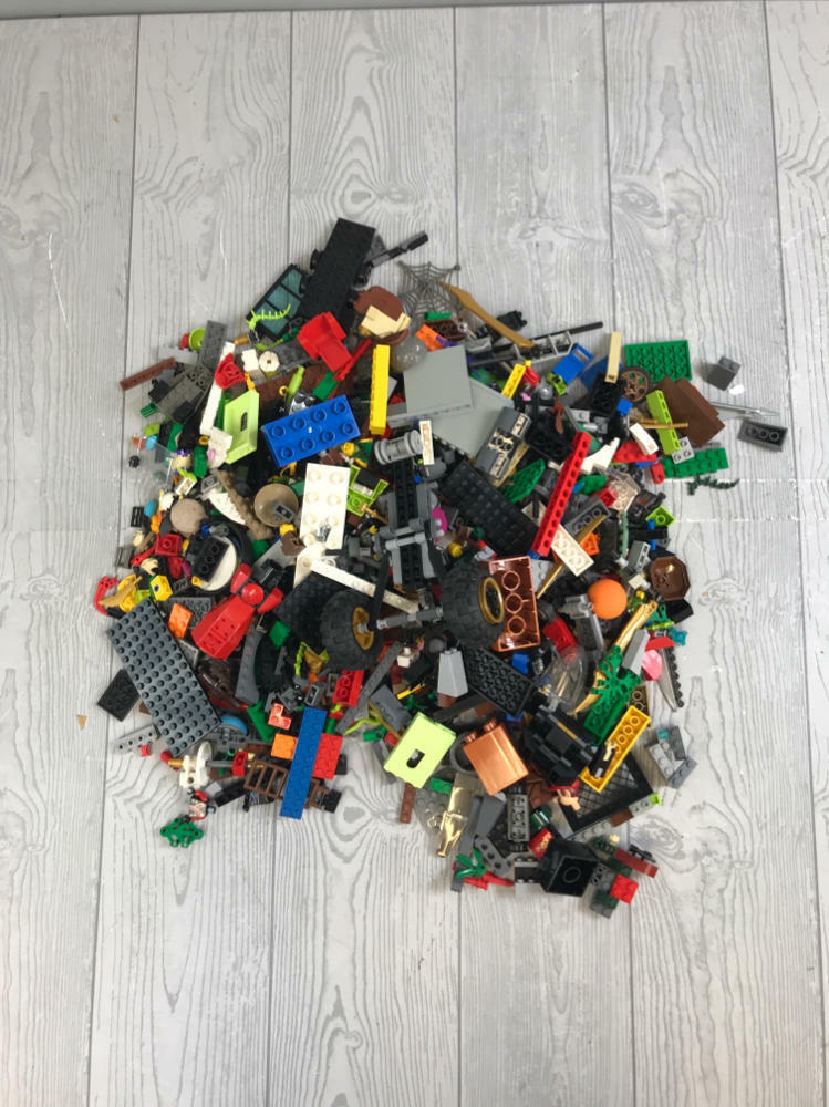 4.0 Pound Lot of Multicolor Mixed Matched Lego Blocks and Pieces - Building Toys