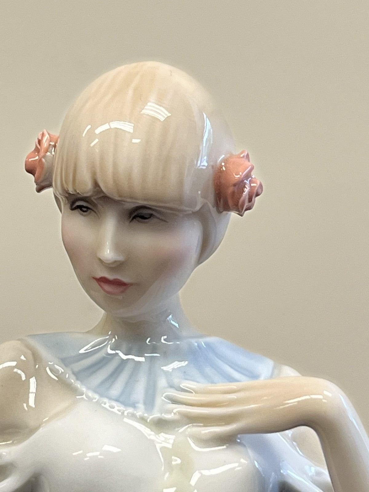Royal Doulton Porcelain Figurine Reflections Debut Woman in Cape
