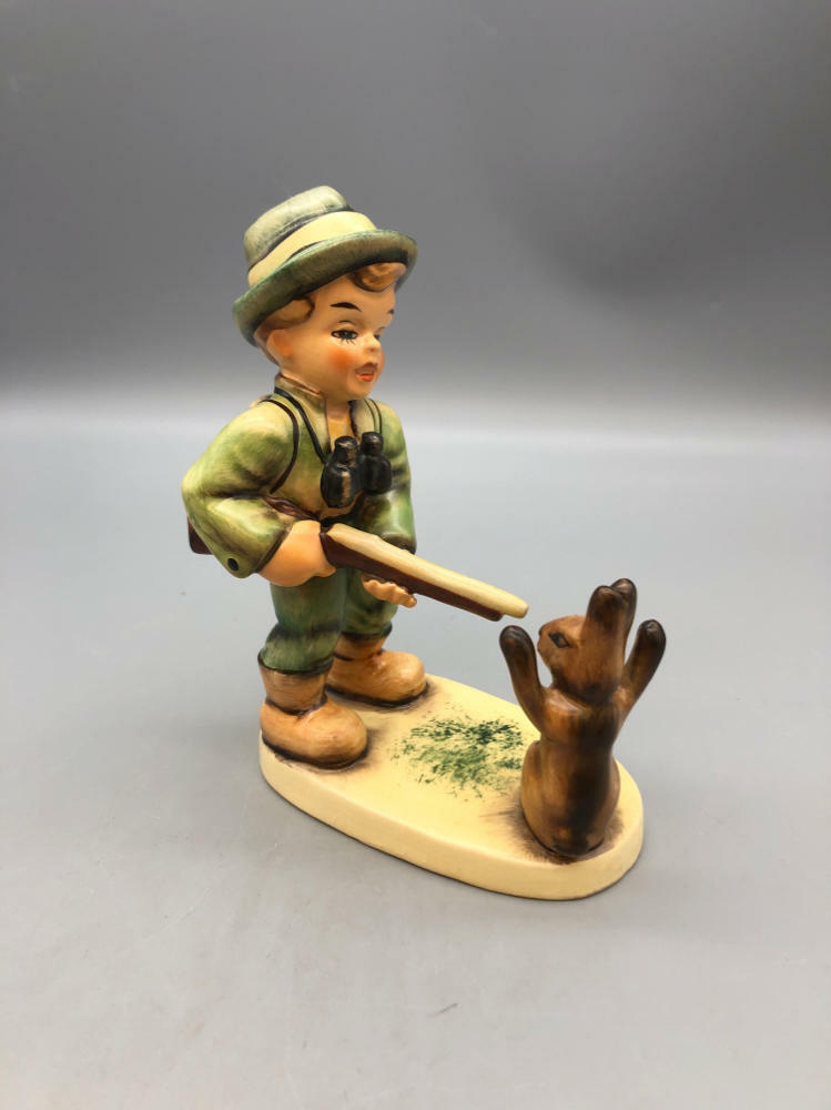 german boy statue
