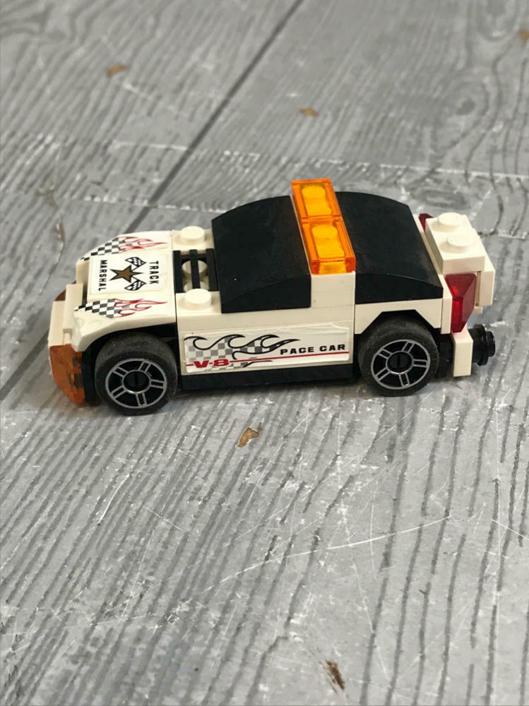 7.6 Pound Lot of Multicolor Mixed Matched Lego Blocks and Pieces - Building Toys - Good