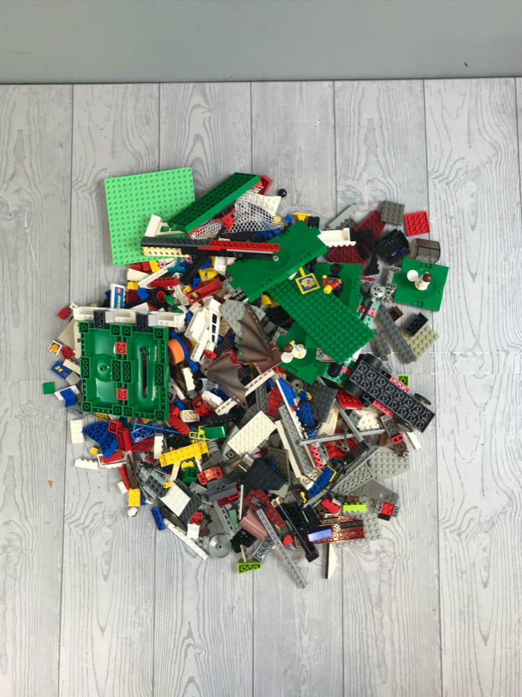 5.2 Pound Lot of Multicolor Mixed Matched Lego Blocks and Pieces - Building Toys - Good