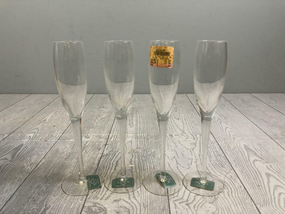 Set of 4 Lenox Statuesque Flutes in Original Box - Very Good