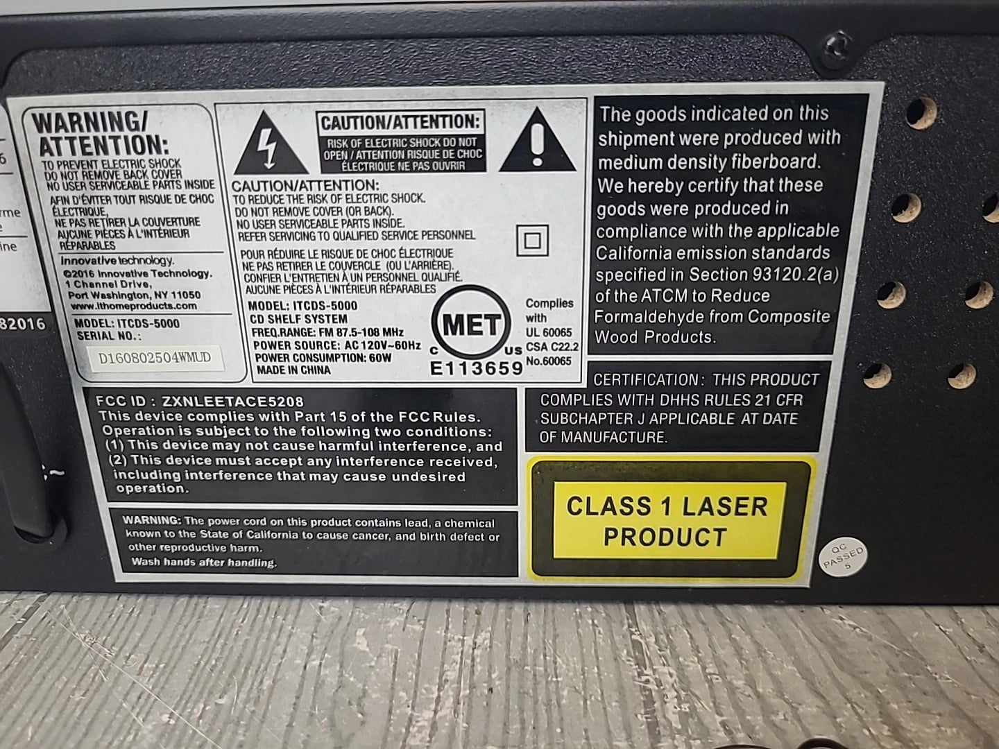 Innovative Technology ITCDS5000 Classic CD Stereo System with Bluetooth - Silver