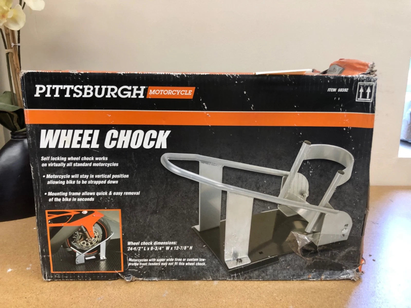 Unopened PITTSBURGH Motorcycle Wheel Chock - 60392 - Self Locking - Easy Loading