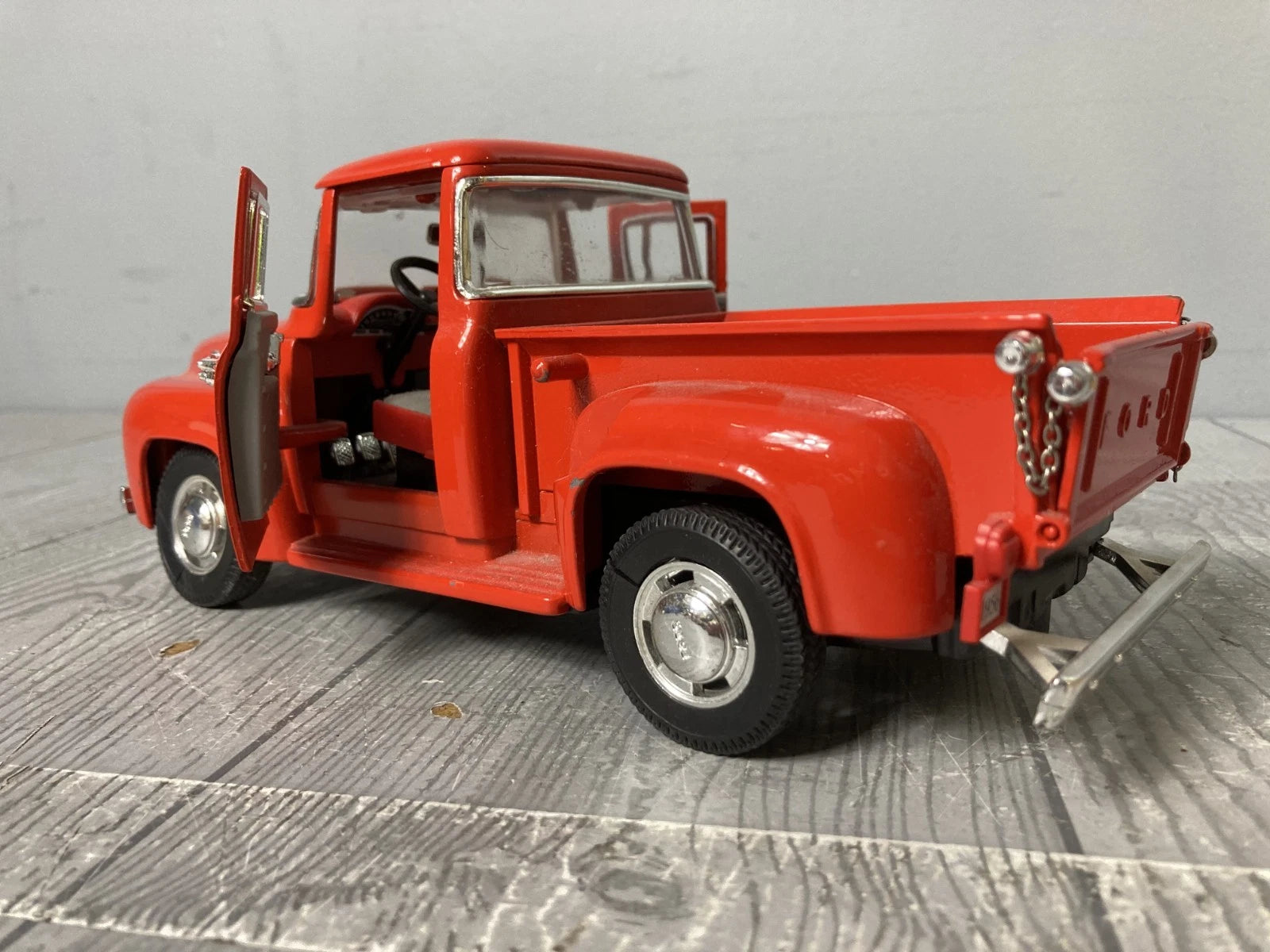 MIRA 1:18 Red FORD F100 PICKUP 1956 Die-Cast Model No Box
