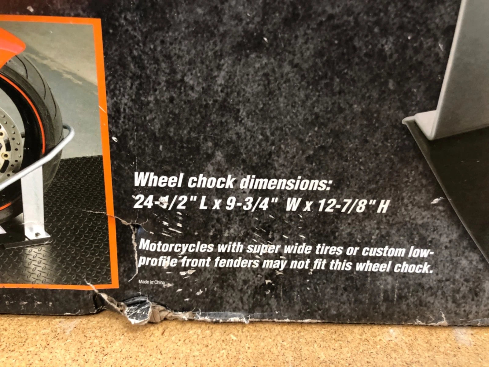 Unopened PITTSBURGH Motorcycle Wheel Chock - 60392 - Self Locking - Easy Loading