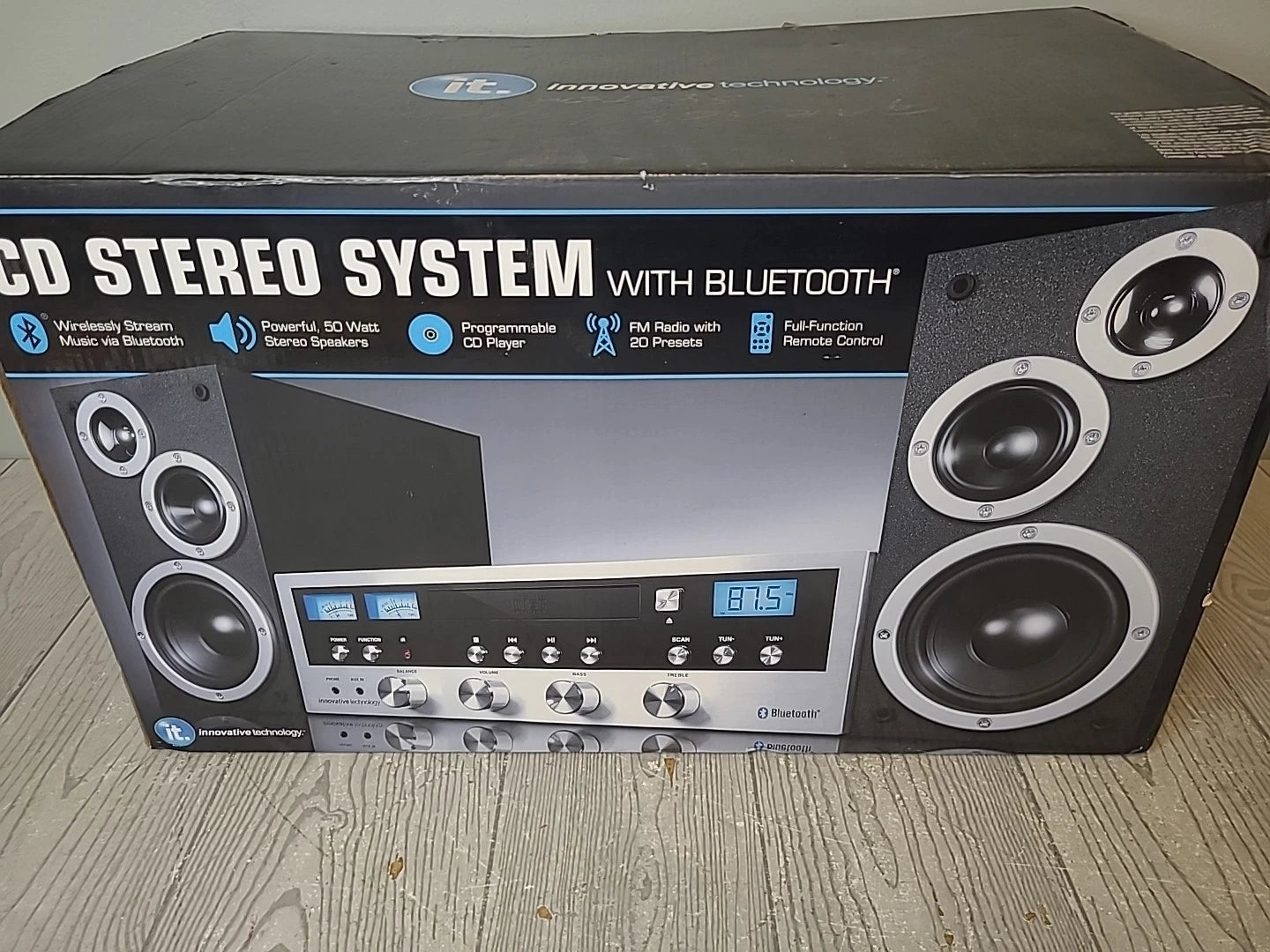 Innovative Technology ITCDS5000 Classic CD Stereo System with Bluetooth - Silver