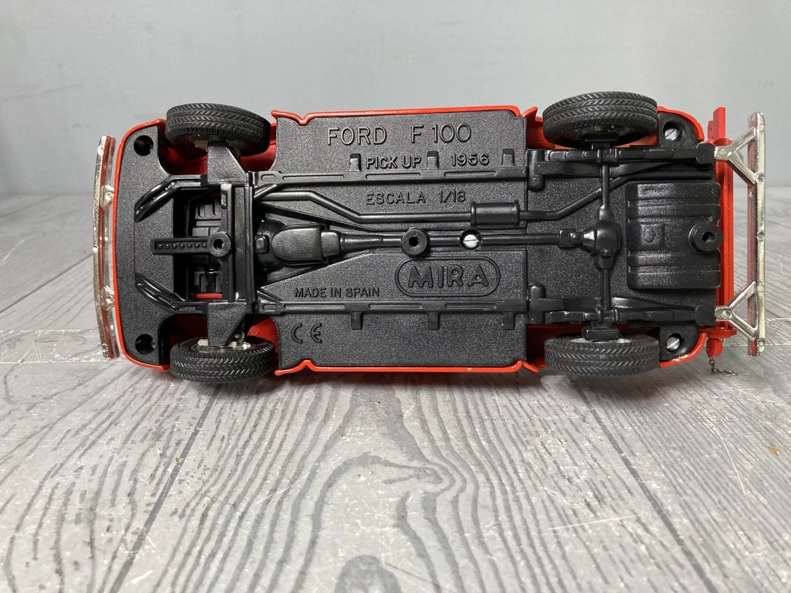 MIRA 1:18 Red FORD F100 PICKUP 1956 Die-Cast Model No Box