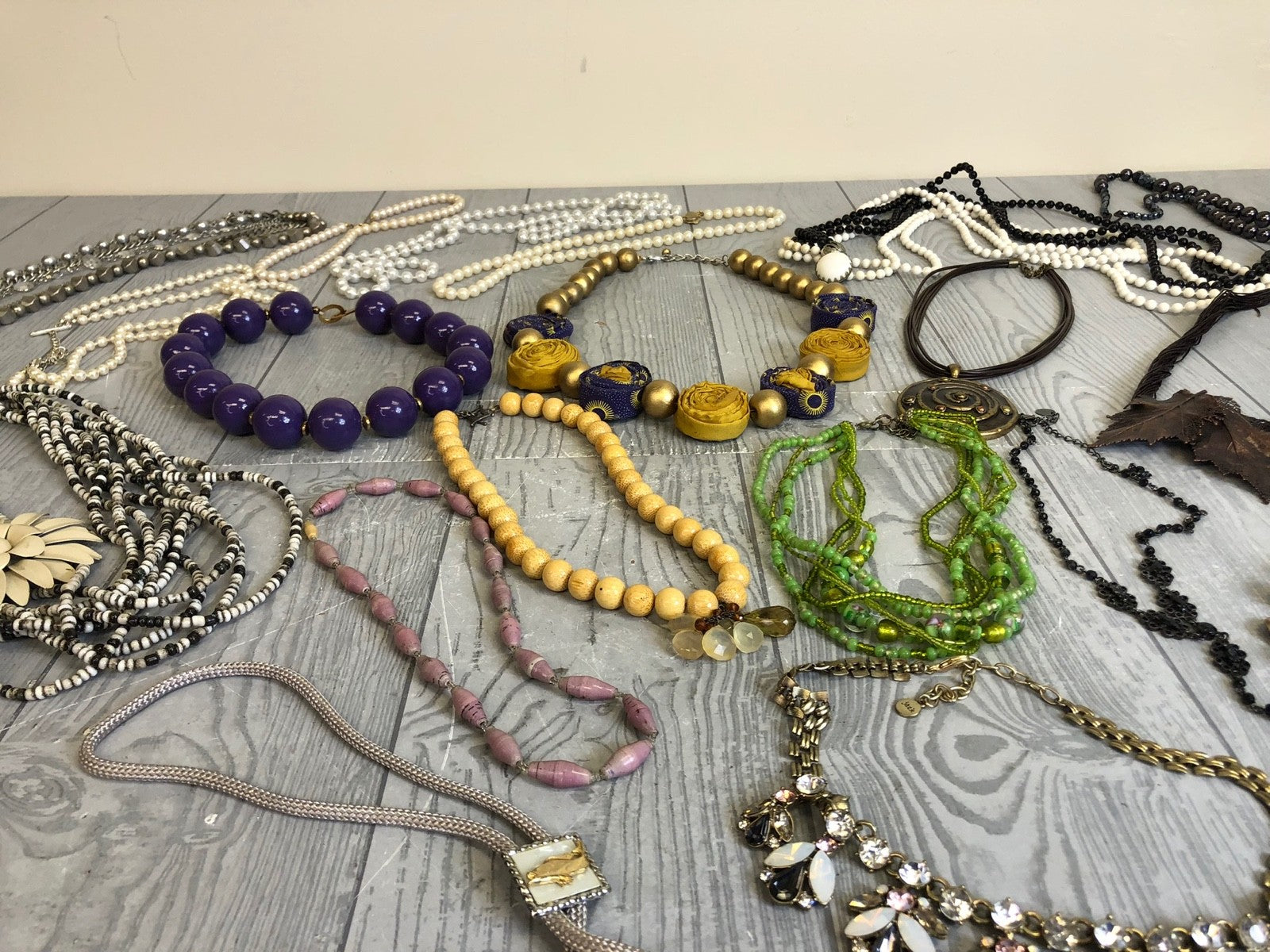2.8 Pound Mixed Lot of Necklaces- Costume Jewelry with Pearls and Beads