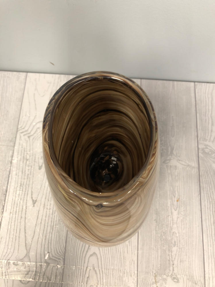 Zorza Mocha Swirl Vase Made in Poland Illusion of Sand Flecks of Gold Glitter