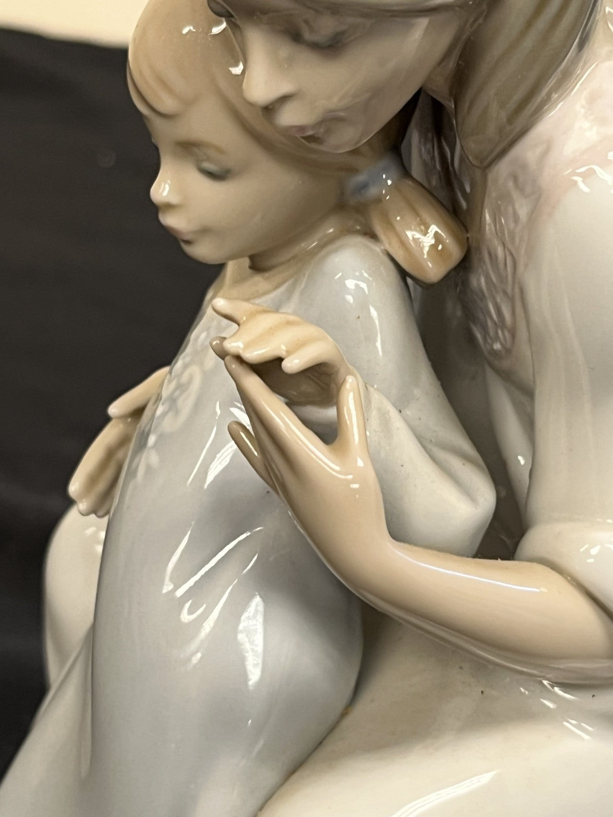 Lladro Porcelain Figurine, Tenderness Mother and Child No Box
