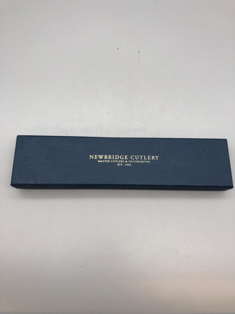 Newbridge Cutlery 6 Piece Napkin Rings in Original Box - Kitchen/Table Decor