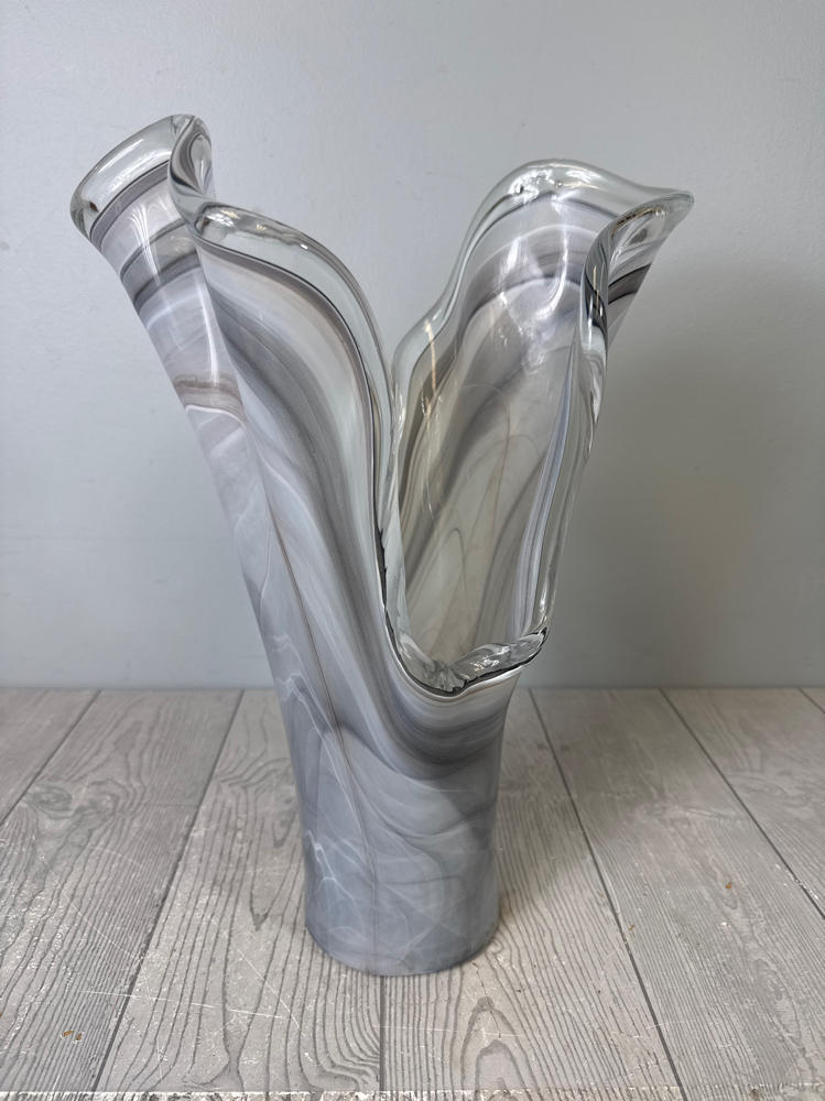 MURANO GLASS VASE - ITALY WHITE GRAY UNIQUE OPEN PETAL ART VASE - 16.5'' TALL