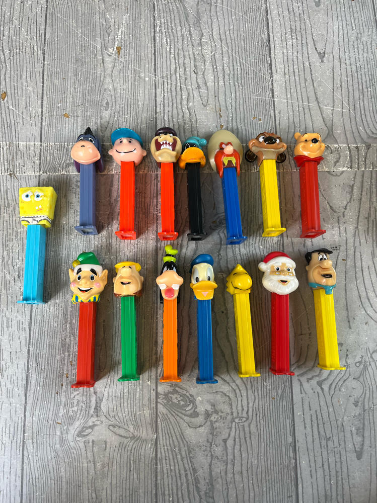 Lot of Vintage Pez Dispensers Collectible Warner Brothers Various Cartoon Movies