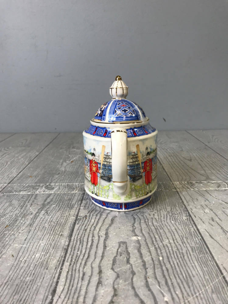 Vintage Sadler London Heritage Collection Thameside Teapot made in England