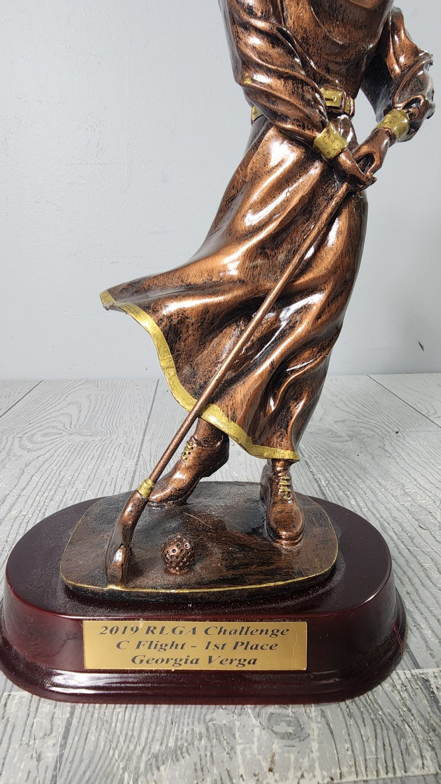 Vintage Bronze Series Female Golfer on Rosewood Finish Base RLGA - Challenge Geo