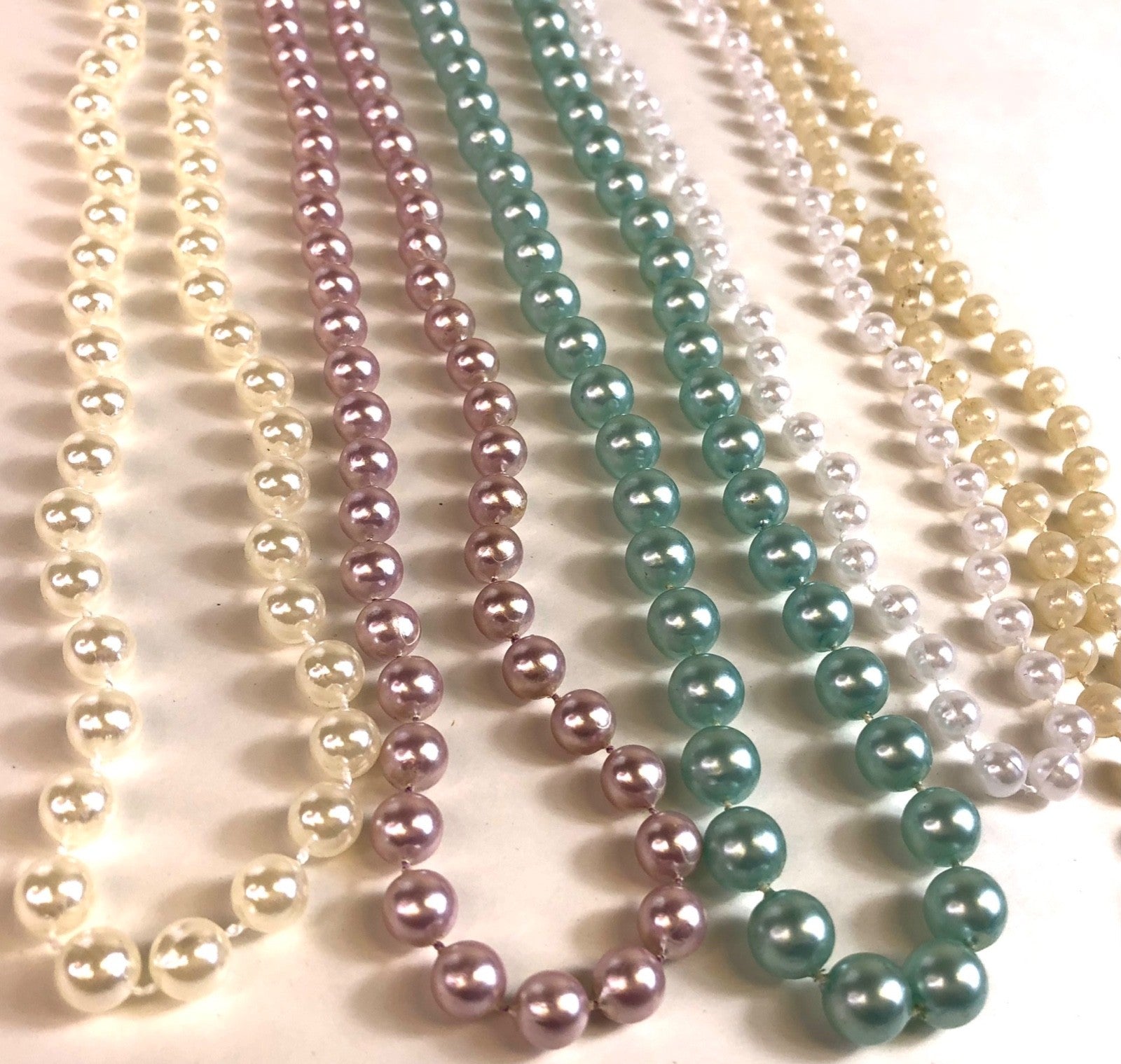 2 Pound Lot of Necklaces- Mixed Styles of Costume Jewelry- Similar Color Palette