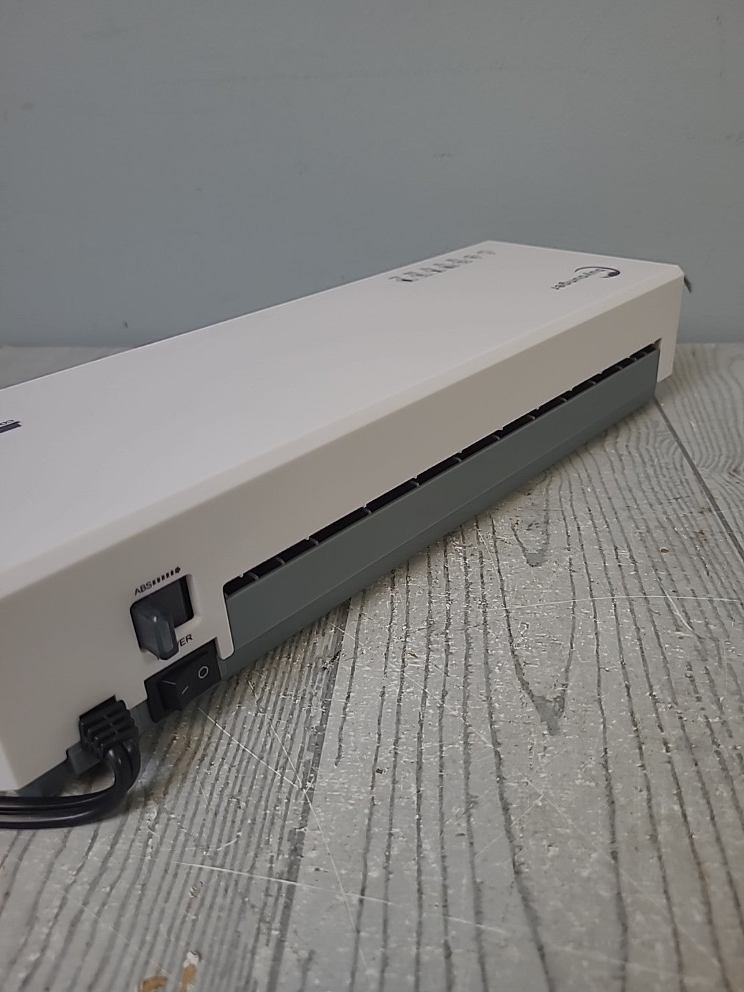 New Buyounger A4 Laminator Model SL266 with Hot and Cold Settings - In Box