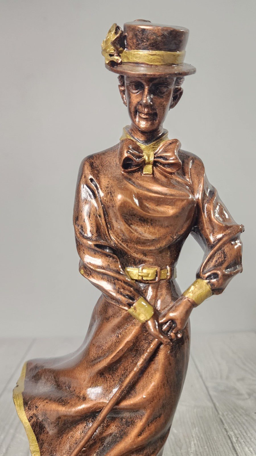 Vintage Bronze Series Female Golfer on Rosewood Finish Base RLGA - Challenge Geo