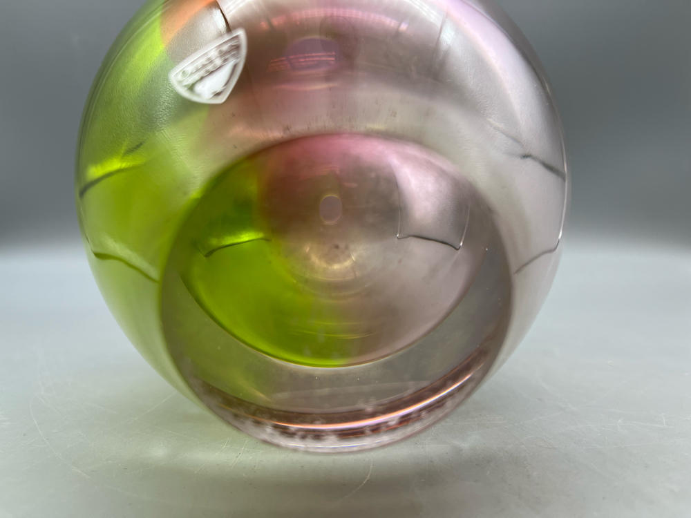 Orrefors Sommerso Glass VaseTransitions from Green to Pink Made in Sweden