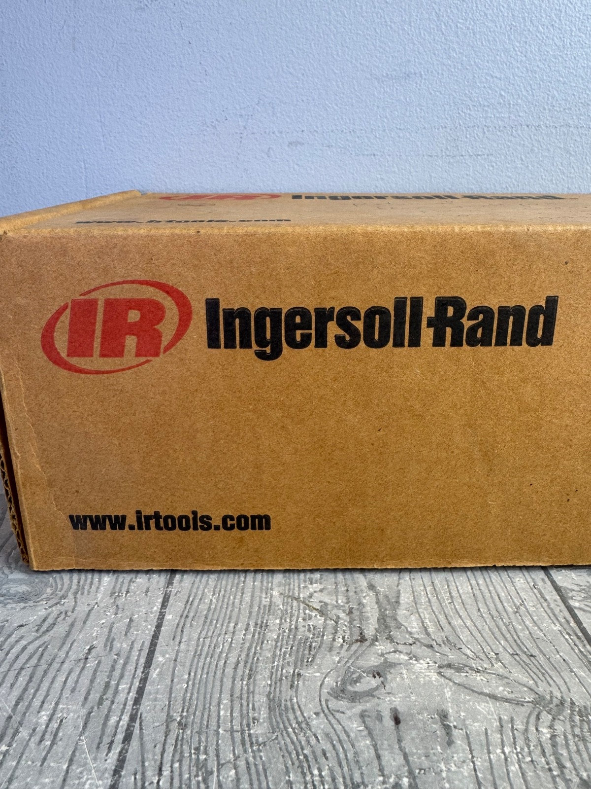Unused Ingersoll Rand G2X180RH63 G2 Series 9" Horizontal Grinder- 18,000 rpm