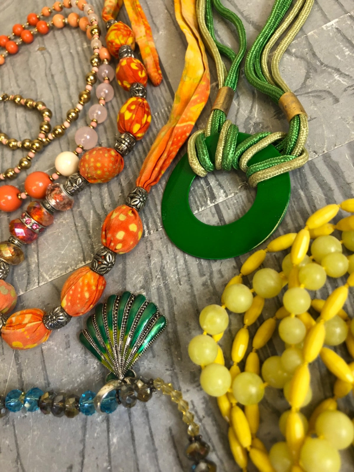 1.8 Pounds of Necklaces Assorted Lot- Beaded Costume Jewelry- Fashion / Crafting
