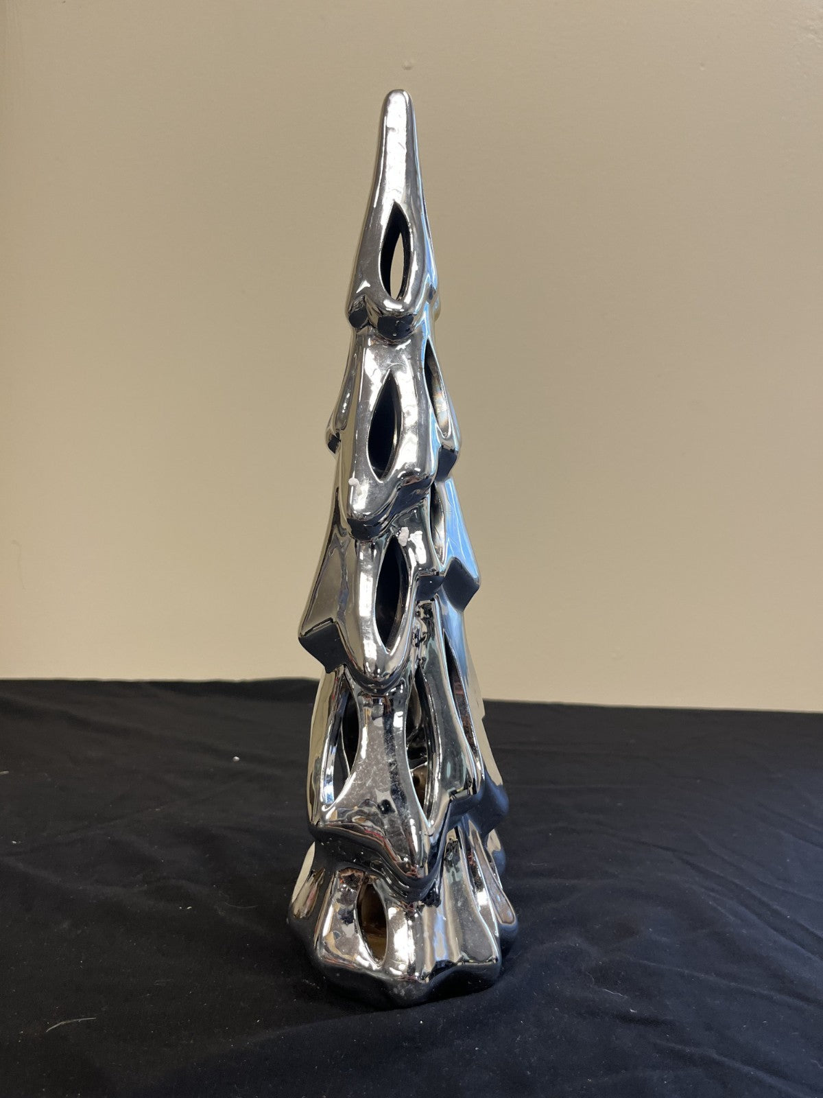Yankee Candle Silver Tone Tree Tea Light Holder Holiday Christmas Pine Tree 