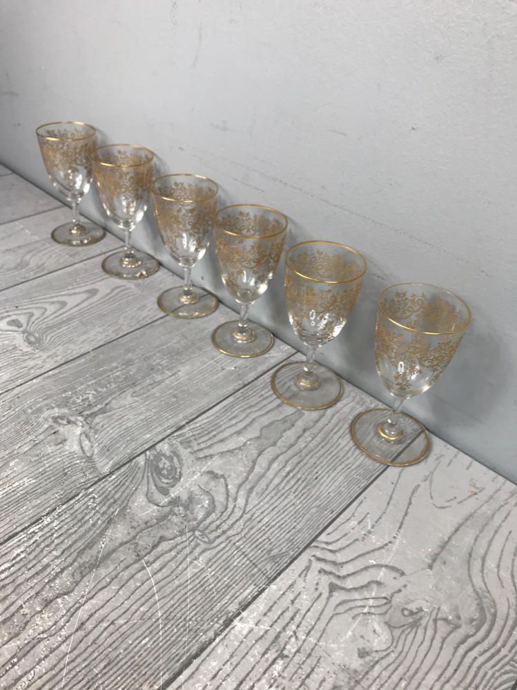 Set of 6 Elegant Gold Floral Wine Glasses - Rope and Vines Designs - Kitchen
