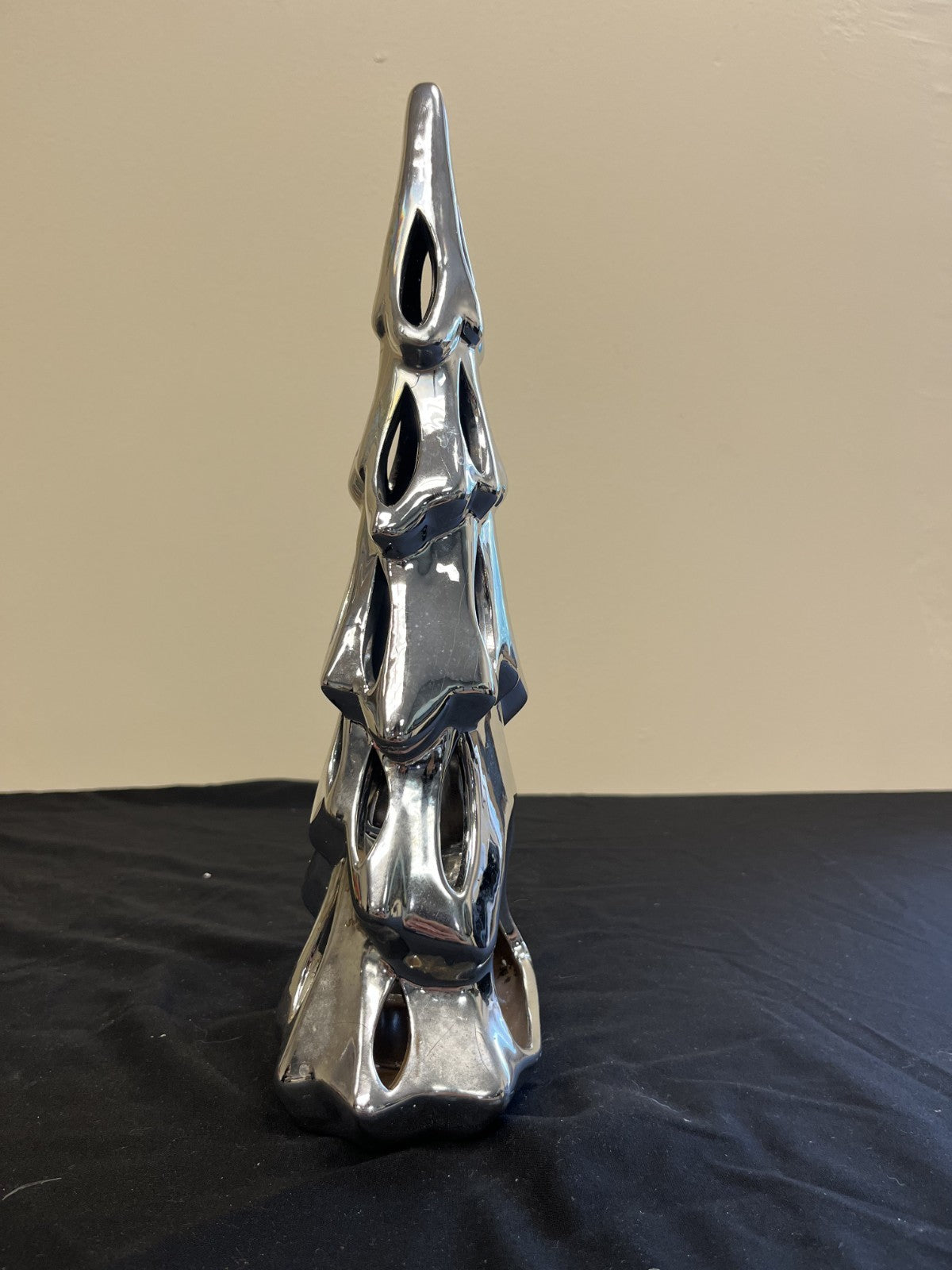 Yankee Candle Silver Tone Tree Tea Light Holder Holiday Christmas Pine Tree 